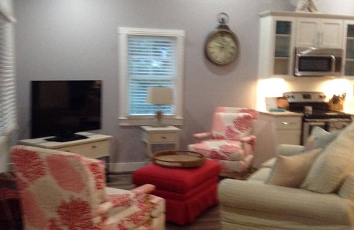 Southport House | Sis’s Cottage - Southport, NC