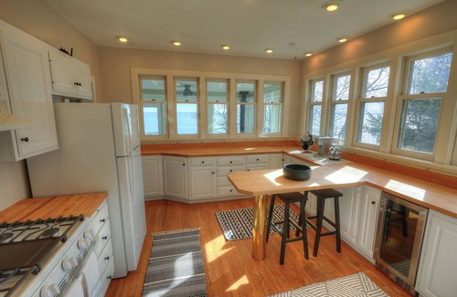 Lakeside - Lester Park House | Sisu Shores: Lakefront Home with Private Beach and Wood Burning Sauna