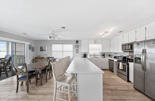 Gulf Shores House | Sit Back and Enjoy the View from the Bay Front Deck!
