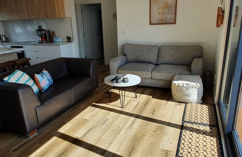 Cooks Beach House | SIT BACK AND RELAX BY THE ESTUARY. Pet and Family Friendly!