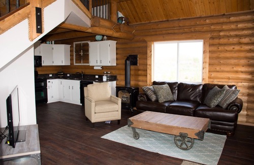 St. Anthony Cabin | Sit On The Porch And Enjoy The View Of The Tetons In South East Idaho