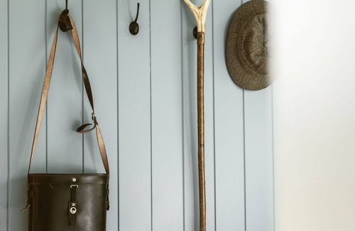 Pitlochry Apartment | Situated in Tulliemet valley on an old shepherd’s hill track, our huts enjoy breathtakingly long vie