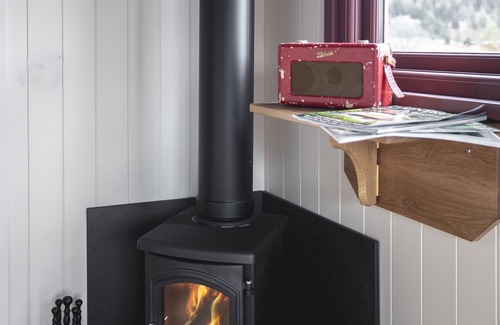 Pitlochry Apartment | Situated in Tulliemet valley on an old shepherd’s hill track, our huts enjoy breathtakingly long vie