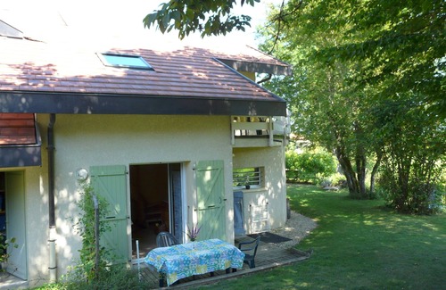 Annecy-le-Vieux Apartment | Situation Remarquable au Bord de la Nature Tout en Étant Dans Annecy