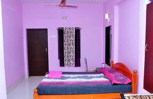 Uttamapalaiyam Hotel | Sixth Star Inn