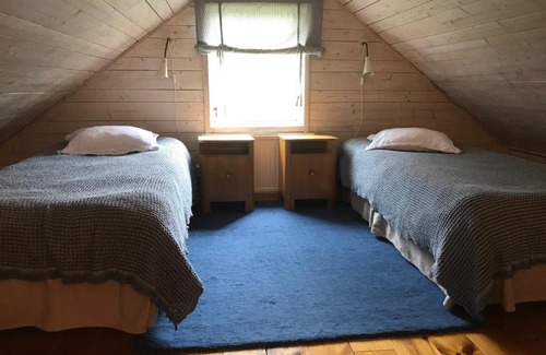 Axvall Bed & Breakfast | Sjöbacken Gård