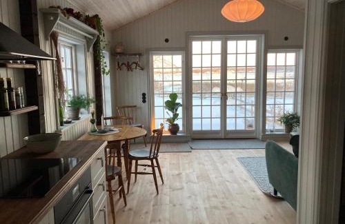 Frillesas House | Sjöstugan Vallersvik