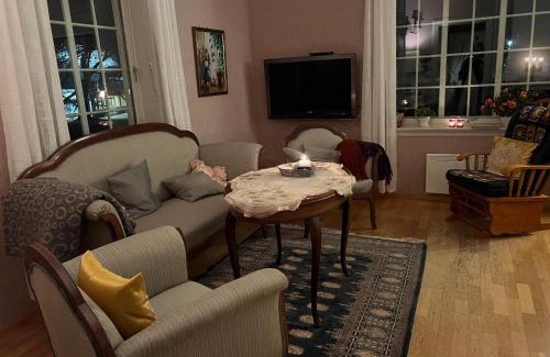 Orland Villa | Sjarmerende hus med veldig stort uteareal.