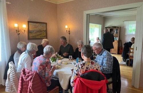 Orland Villa | Sjarmerende hus med veldig stort uteareal.