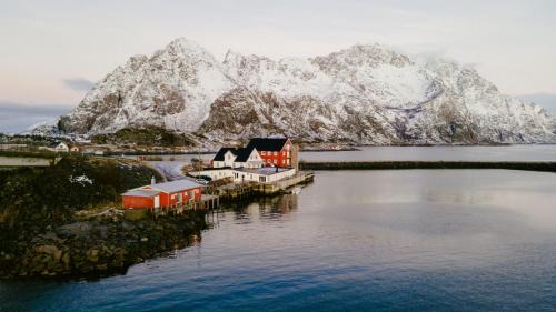Henningsvaer Hotel | Skata Hotel Henningsvær