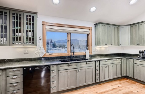 Stonehaven House | Ski/Family/4BD/3.5BA Breckenridge