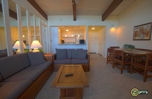Mount Jackson Condo | Ski/MTB/Golf Condo (#133) - Slope side | Slope & Resort valley views | Vaulted ceilings!