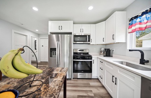 Waterford House | Ski Pine Knob/Mt Holly/Alpine, 2 bed 2 bath in Waterford - Dogs welcome!