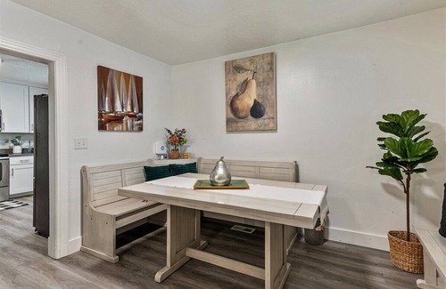 Millcreek House | SKI UTAH! Visit SLC, 30+ day Stays, Pet friendly!