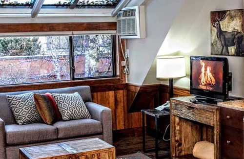 Whistler Village Resort | SKI WHISTLER JANUARY 2025!