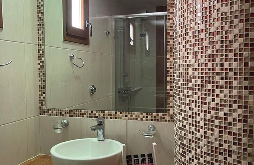 Troulos House | Skiathos Island Suites