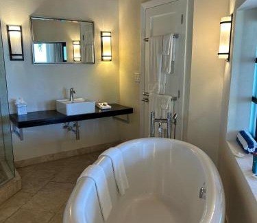 Governor's Harbour House | Sky Beach Club Bungalow 3 Steps from Beach With Club, Pool bungalow