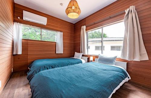 Yawatano House | Sky Deck Base
