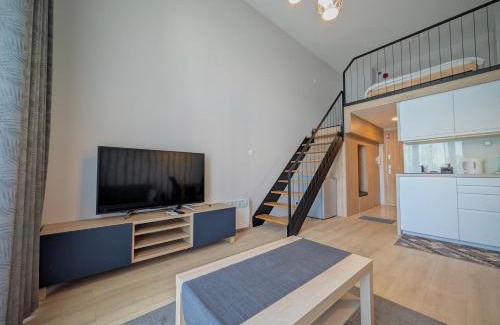 Fabryczna Apartment | Sky Loft Wrocław Apartment by BookingHost