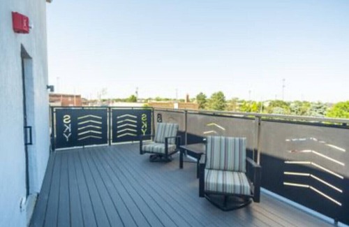 Hastings House | Sky Lofts & Bar offers five sleeping rooms that are adjacent to a public bar