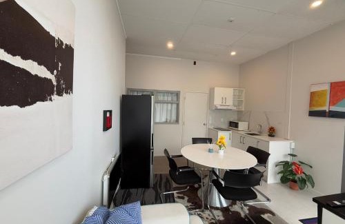 Newton Apartment | Sky Stars 2B1B family home with in AKL CBD with free parking