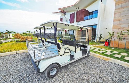 White Sand Beach House | SkyeBay Club - Silver Pavilion