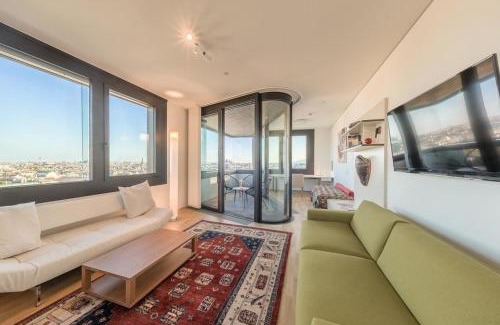 Josefstadt Apartment | Skyflats City View