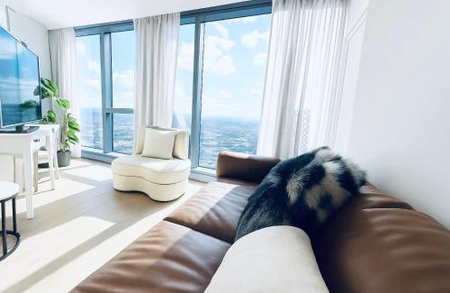 Melbourne Central Business District Apartment | Skyline Executive 2BR Suite Level 66 Corporate-Ready Next to Ritz
