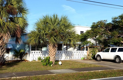 Jensen Beach House | SKYLINE LOFT IN DOWNTOWN JENSEN BEACH