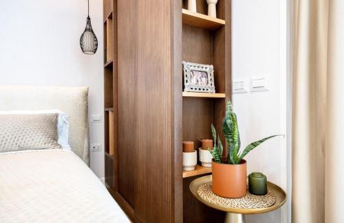 Municipio 1 Apartment | Skyline Mirjana – Cozy Apartment with Terrace