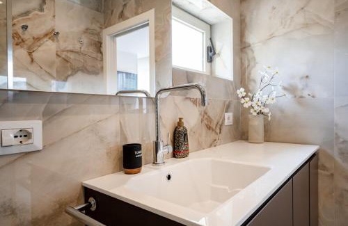 Municipio 1 Apartment | Skyline Mirjana – Cozy Apartment with Terrace