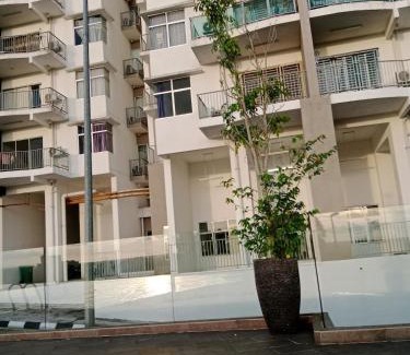 Larut Apartment | Skyline Nest Crystal Creek