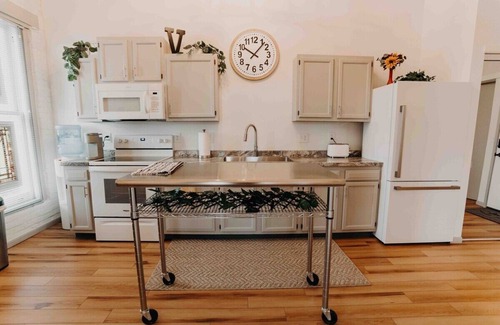 Mansfield Apartment | Skyline View Penthouse Apartment