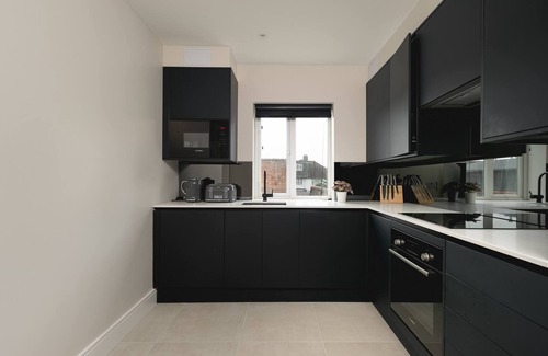 Barnet Apartment | Skyvillion -4bed Cozy Cockfosters Apt Mins To Tube