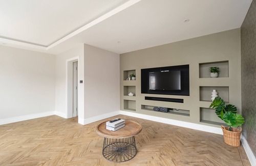 Barnet Apartment | Skyvillion -4bed Cozy Cockfosters Apt Mins To Tube