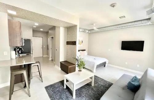Downtown Des Moines Apartment | Skywalk Access #1