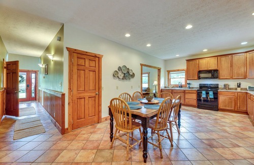 Snowshoe House | Slaty Fork Home ~ 6 Mi to Snowshoe Mountain Resort