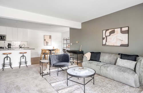 Sharon Heights Apartment | Sleek Menlo Park 2BR w/Pool, W/D, Gym, near 82, 101, 280, by Blueground