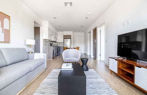 Milpitas Apartment | Sleek Milpitas 1BR w/Gym, Pool, walk to BART + Great Mall, by Blueground