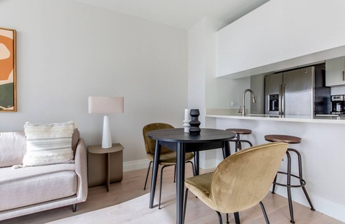 Upper East Side Apartment | Sleek UES 1BR w/Elevator, Gym & Pool, nr Central Park, by Blueground