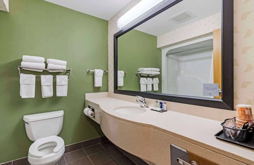 Charles City Hotel | Sleep Inn & Suites