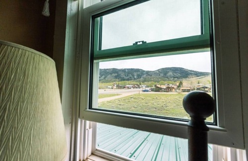 Centennial Apartment | Sleep up to 4 - 2 Queens in Historic Centennial Hotel
