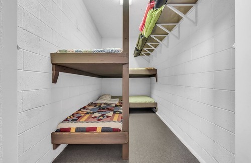 Junction Other | Sleeps 45 +RV & tent spots. Great for large family reunions, events, & retreats.