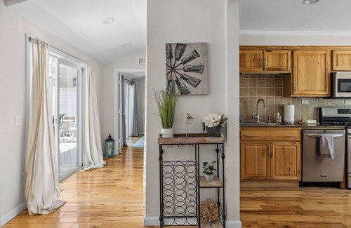 Durhamville House | Sleeps10 Lakefront Retreat: Fire Pit & Near Casin