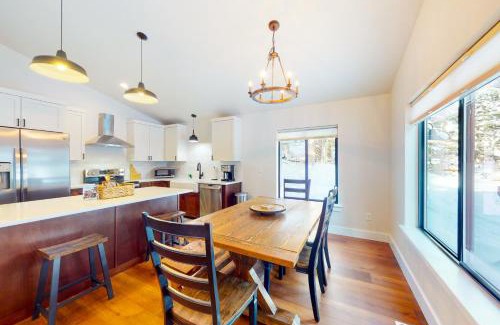 Tamarack Resort House | Sleepy Hollow