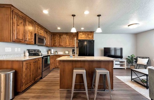 Vineyard Apartment | Sleepy Ridge Apt, Self Check-In, Parking