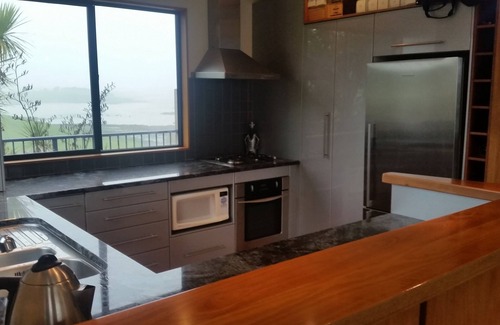 Taiharuru House | Slice of Pacific Paradise