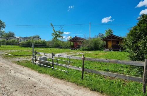 Le Frasnois Ski Chalet | Small 4-seater chalet, classified site of the 4 lakes and Hérisson waterfalls