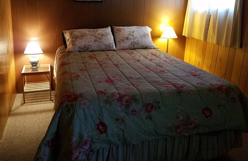 Copper Harbor Cottage | Small Cottage on the water