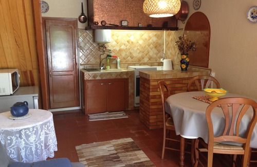 Montesquieu-des-Alberes House | Small house not overlooked in the old village of Montesquieu des Albères.